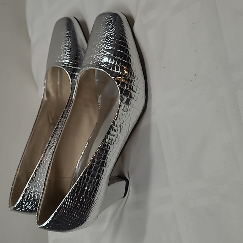 Giovanna Women's Shoe - Picture 3 of 7